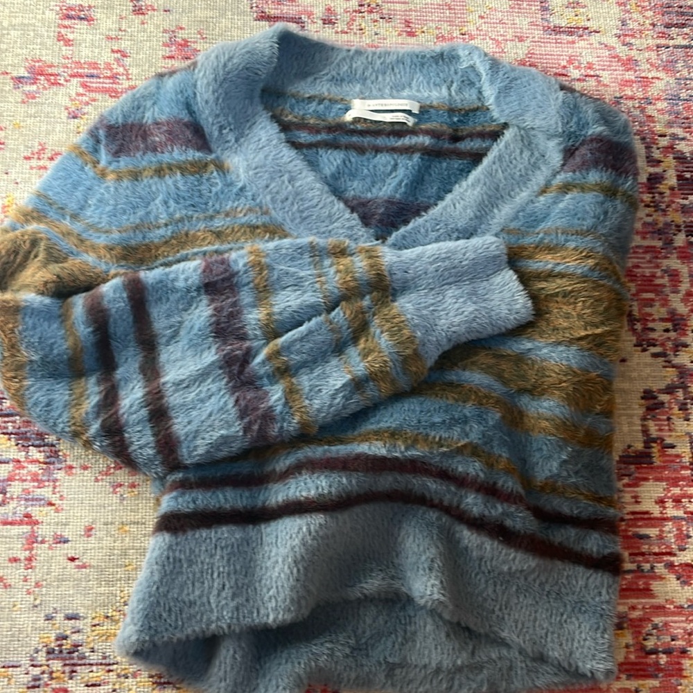 ANTHROPOLOGIE SWEATER